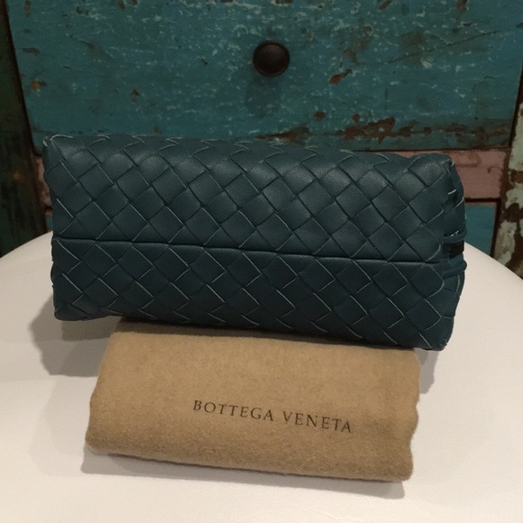 Bottega Veneta NEW MakeUp Case/ Clutch (deep Teal) - Picture 3 of 6